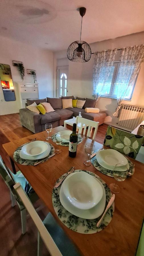 Apartman Noa Jusici ภายนอก รูปภาพ